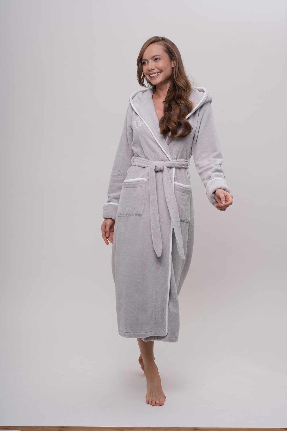 Халат бамбуковый женский длинный с капюшоном VIEN JULIETTE серебро
